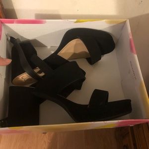 brand new heels size 8